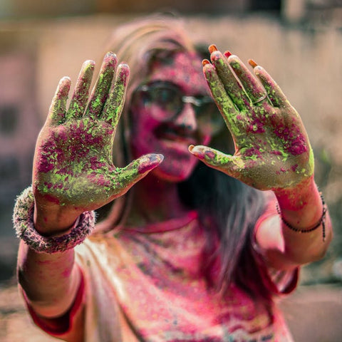 https://cdn.shopify.com/s/files/1/0027/1987/5125/files/holi-festival_large.jpeg?v=1591625597