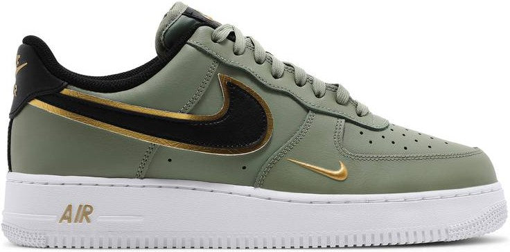  Nike Air Force 1 '07 LV8 'Metallic Swoosh Pack Zapatillas de  baloncesto para hombre : Ropa, Zapatos y Joyería