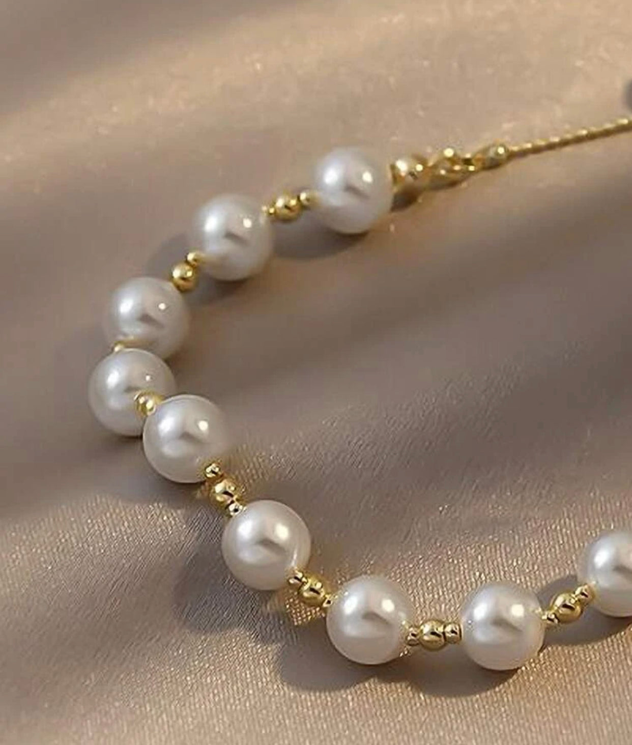 Pearl bracelet