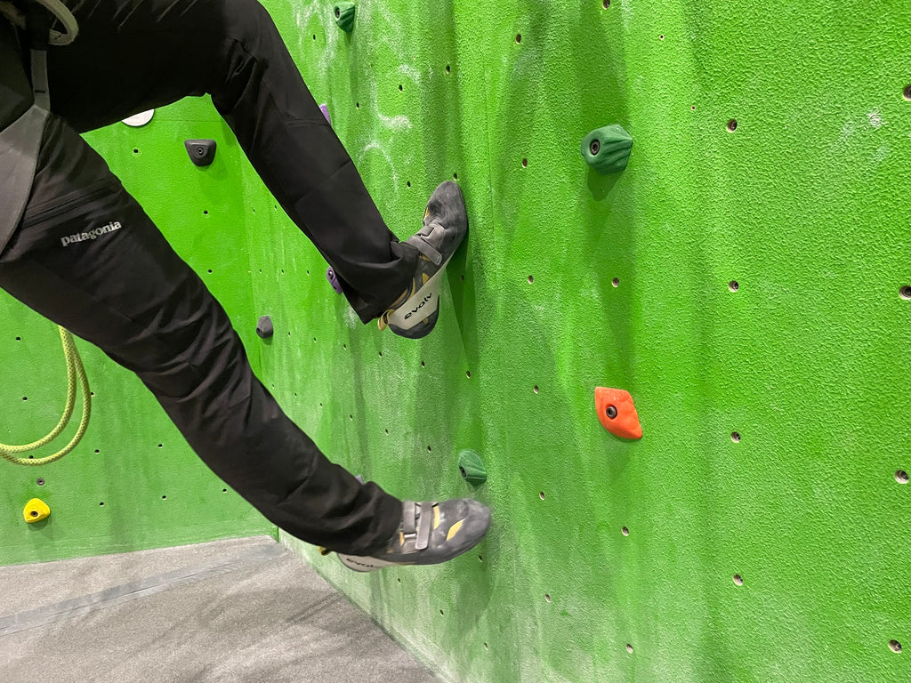 Smearing climbing walls