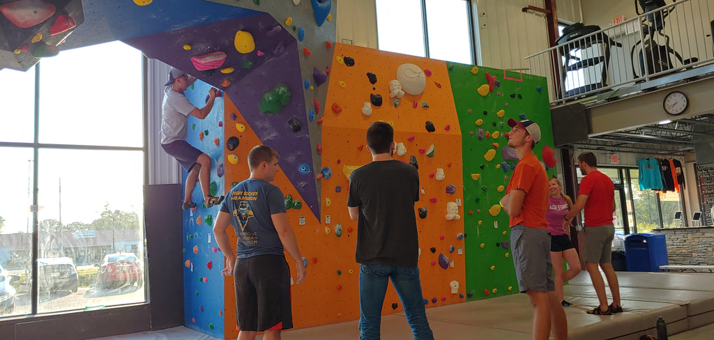 Bouldering Lessons At On The Rocks Climbing Gym