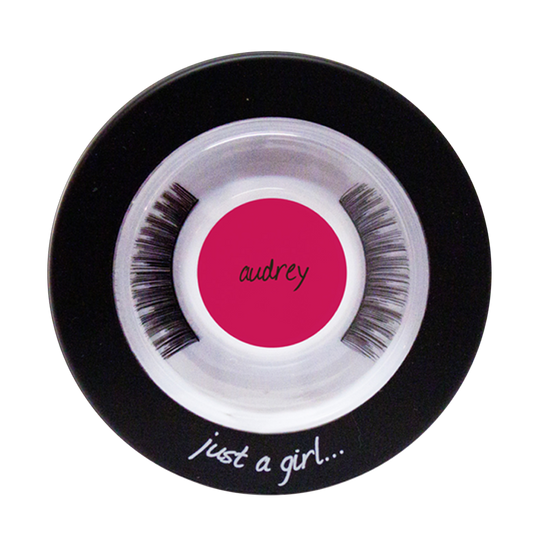 Bullseye Just a Girl AUDREY Lash Compact