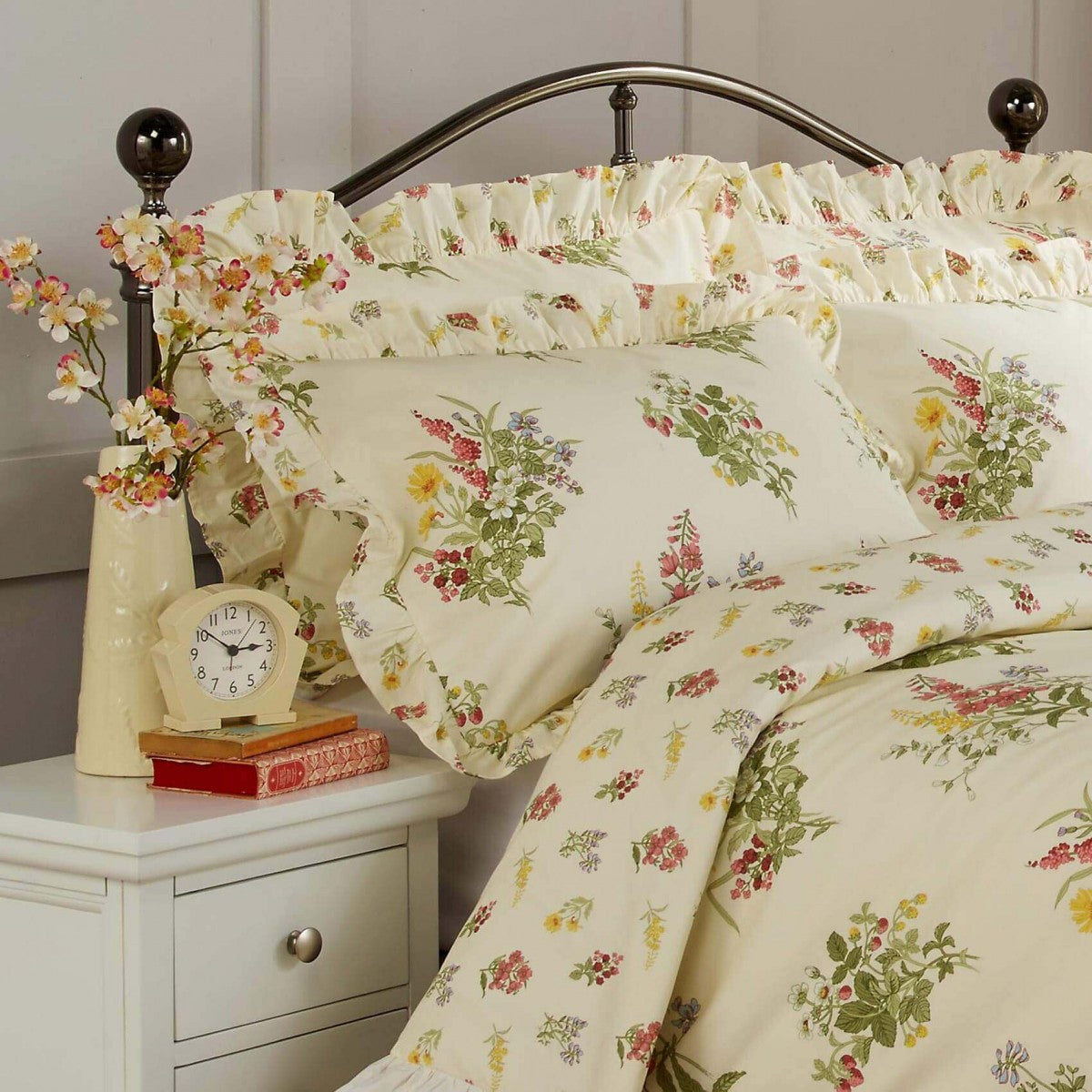 Vantona Country Nerissa Floral Duvet Cover Set Multi Home