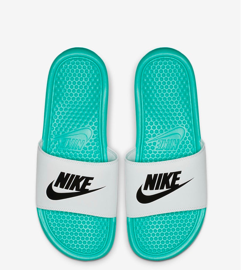 nike benassi slides