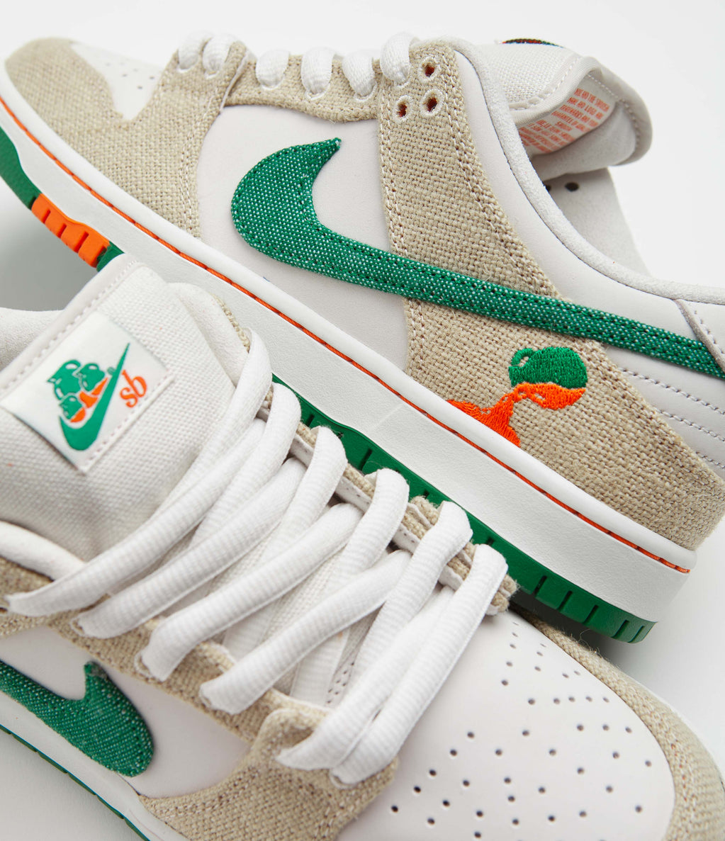 Nike SB x Jarritos Dunk Low Pro Shoes - Phantom / Safety Orange - Mala ...