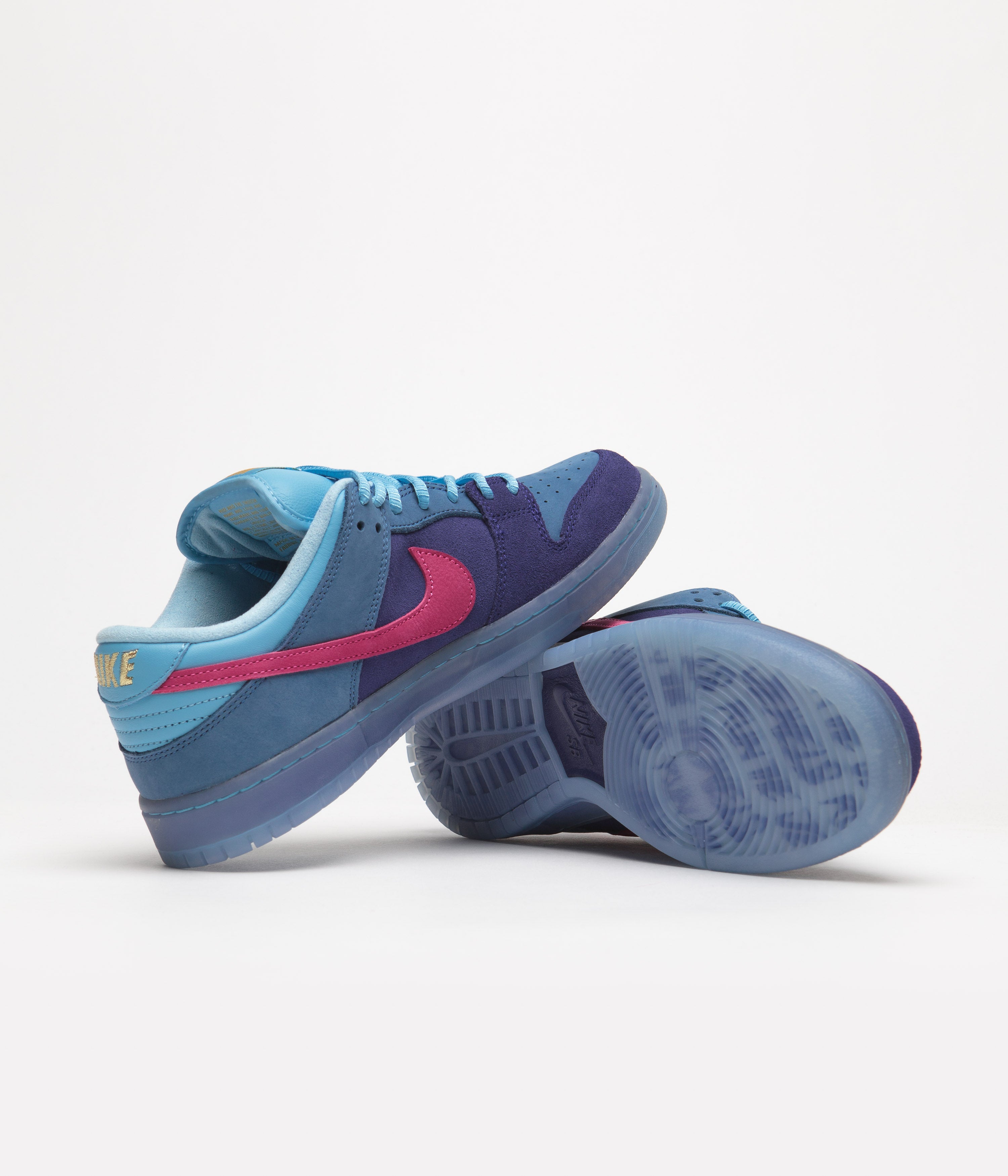estoy sediento muestra Acelerar Nike SB x Run The Jewels Dunk Low Shoes - Deep Royal Blue / Active Pin |  Releases.Flatspot