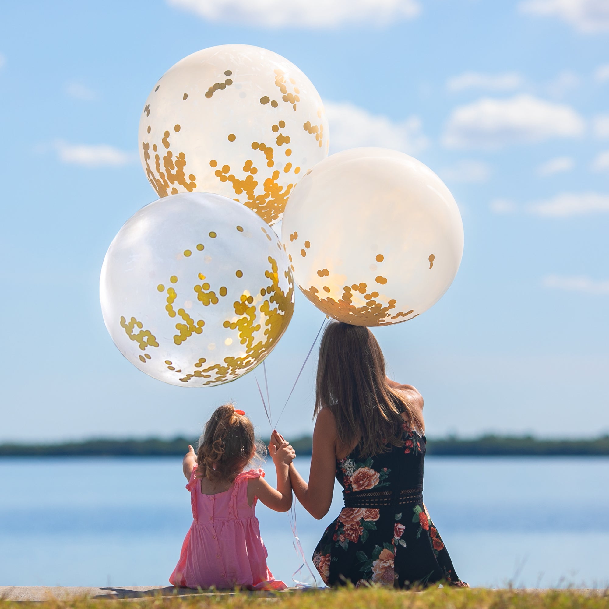 jumbo gold balloons