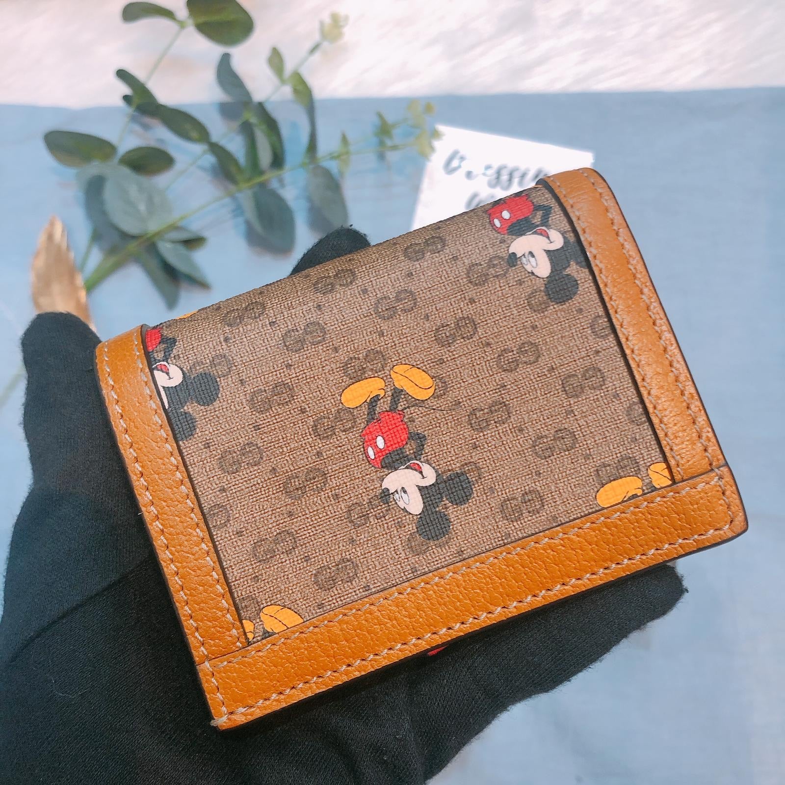 gucci disney wallet