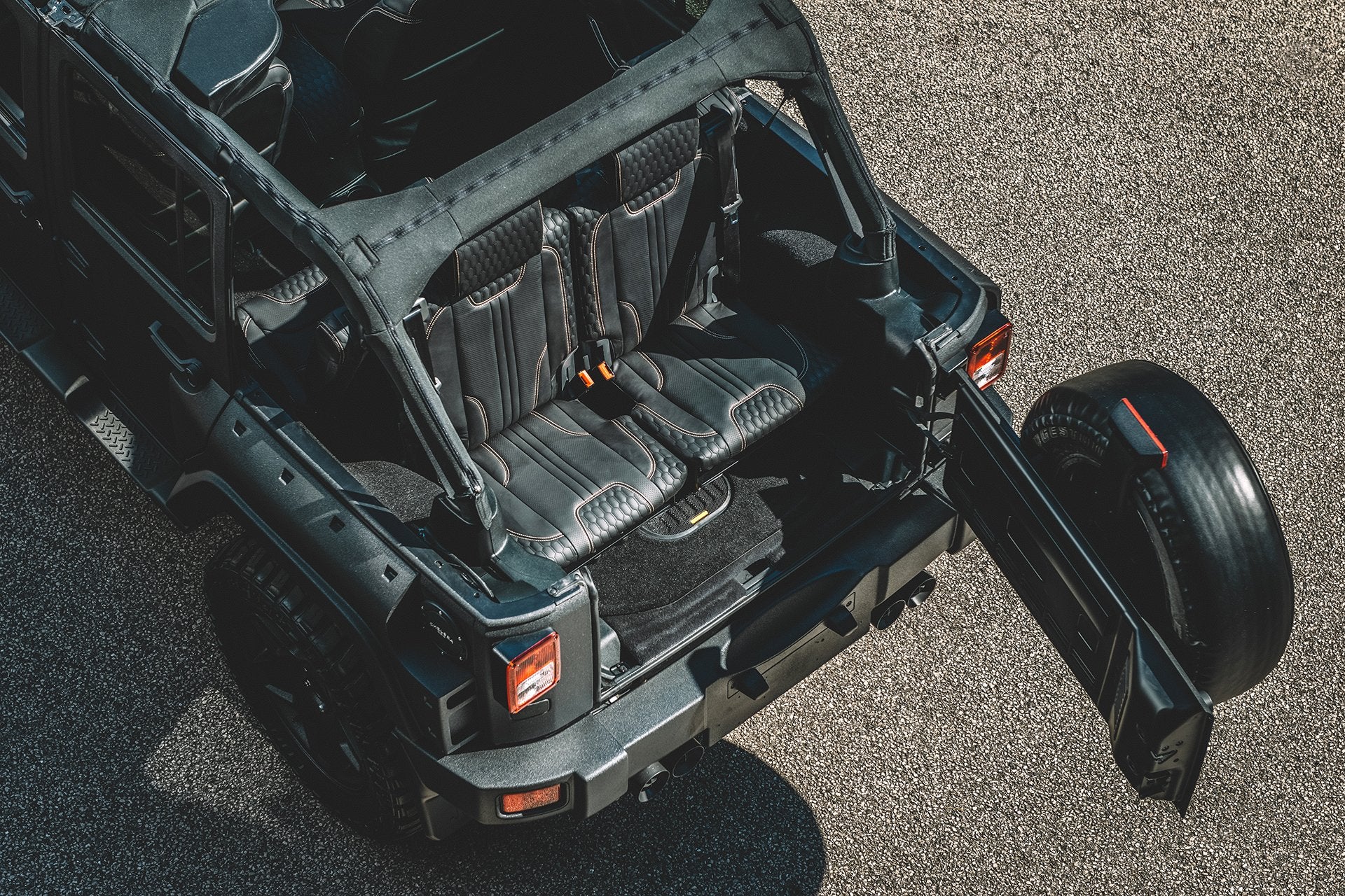 Jeep Wrangler JK 4 Door (2007-2018) 7 Seat Conversion - Project Kahn