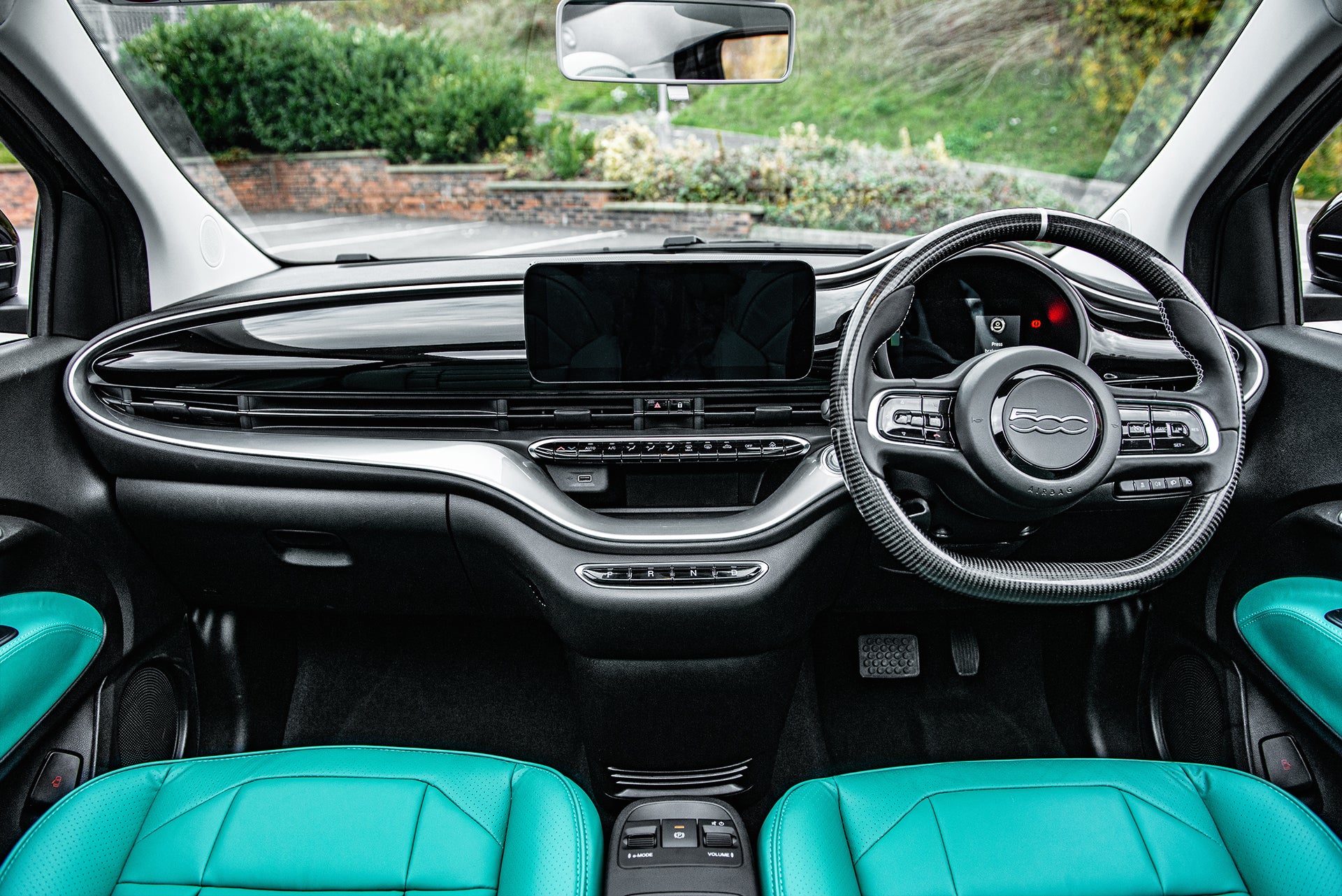Fiat 500E Exposed Carbon Fibre Steering Wheel | Project Kahn