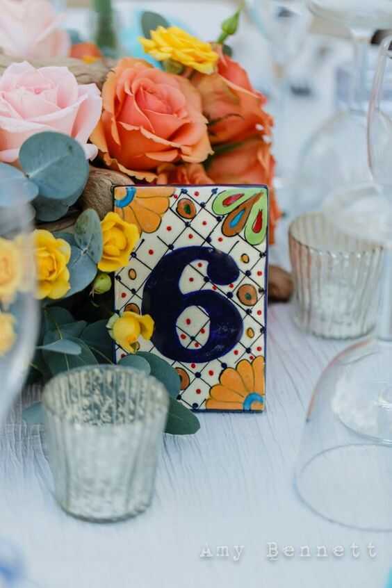 Don't be afraid of color at your wedding! We're maximalists who appreciate bohemian layers, a mix of patterns, and of course, the unexpected. Here's how to mix and match patterns and color with these colorful bohemian wedding ideas...