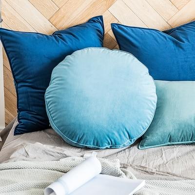 https://cdn.shopify.com/s/files/1/0027/7299/2061/products/velvet-luxury-round-pillow-cushions-collection-cushions-estilo-living-14_1800x1800.jpg?v=1583725054