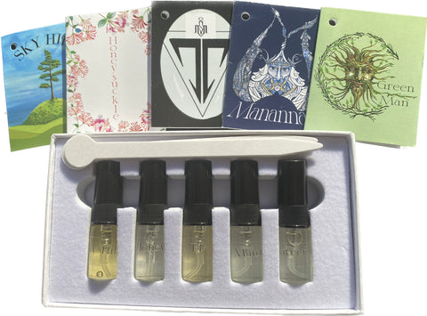5 scents box - a strong card box with citrus scents in glass bottles