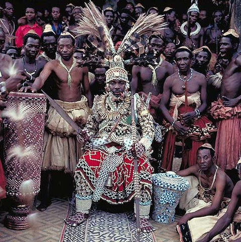 NYIMI KOK MABIINTSH III / King of Kuba / DR Congo