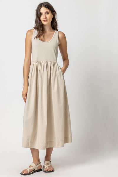 Scoop Neck Pocketed Spring Maxi Dress