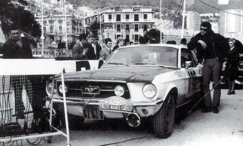 Johnny et sa Ford Mustang au rallye Monte-Carlo