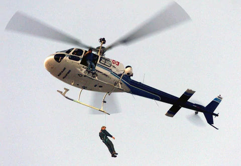 Johnny Hallyday descendant de l’hélicoptère au stade de France en 1998