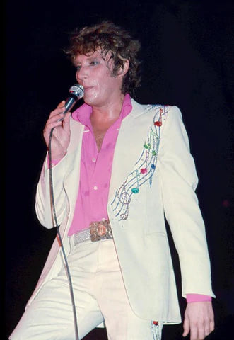 Tenue de scène de Johnny Hallyday au concert du palais des sports en 1976