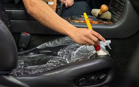What Are Leather Wipes? How to Clean Leather Car Seats? » Way Blog