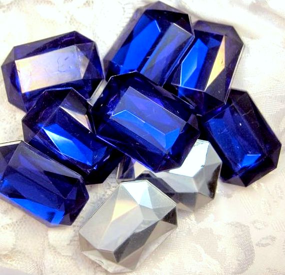 Cushion Octagon Acrylic Pointed Back Faceted Top Stones