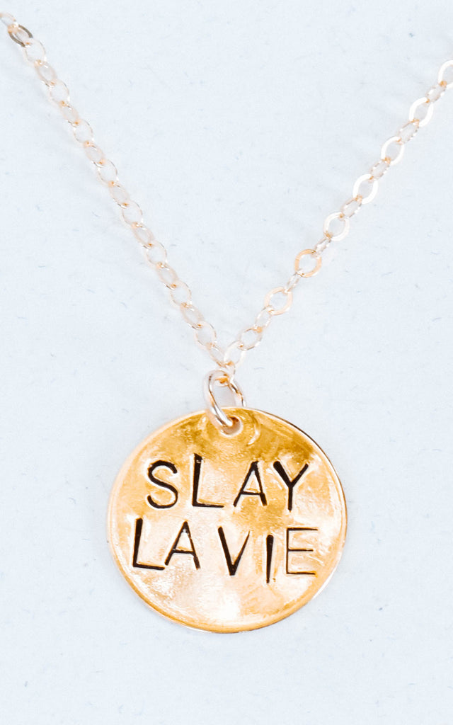 dainty gold necklace slay la vie