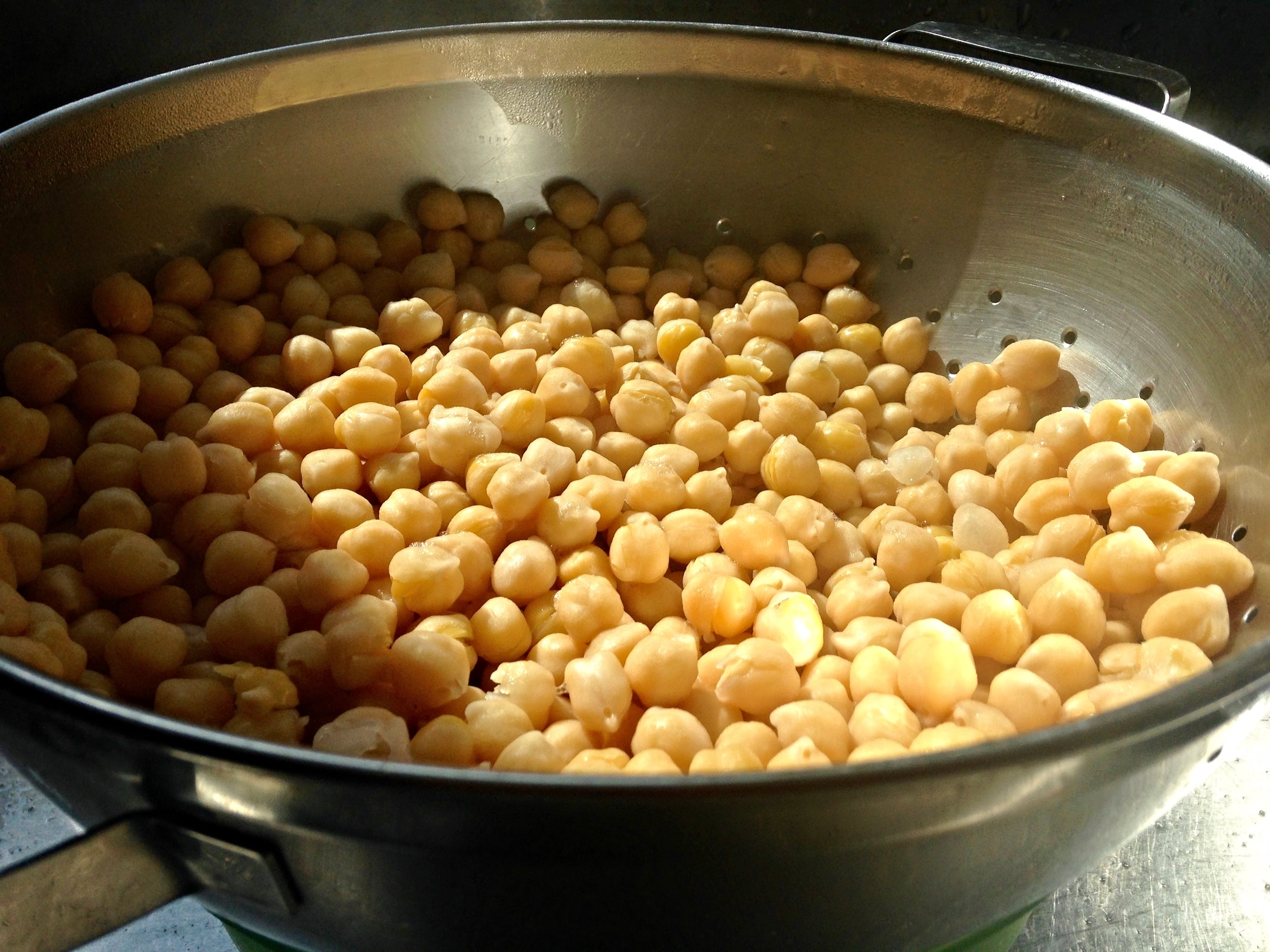  Cooked chickpeas. You can replace these with cooked,&nbsp;canned chickpeas 