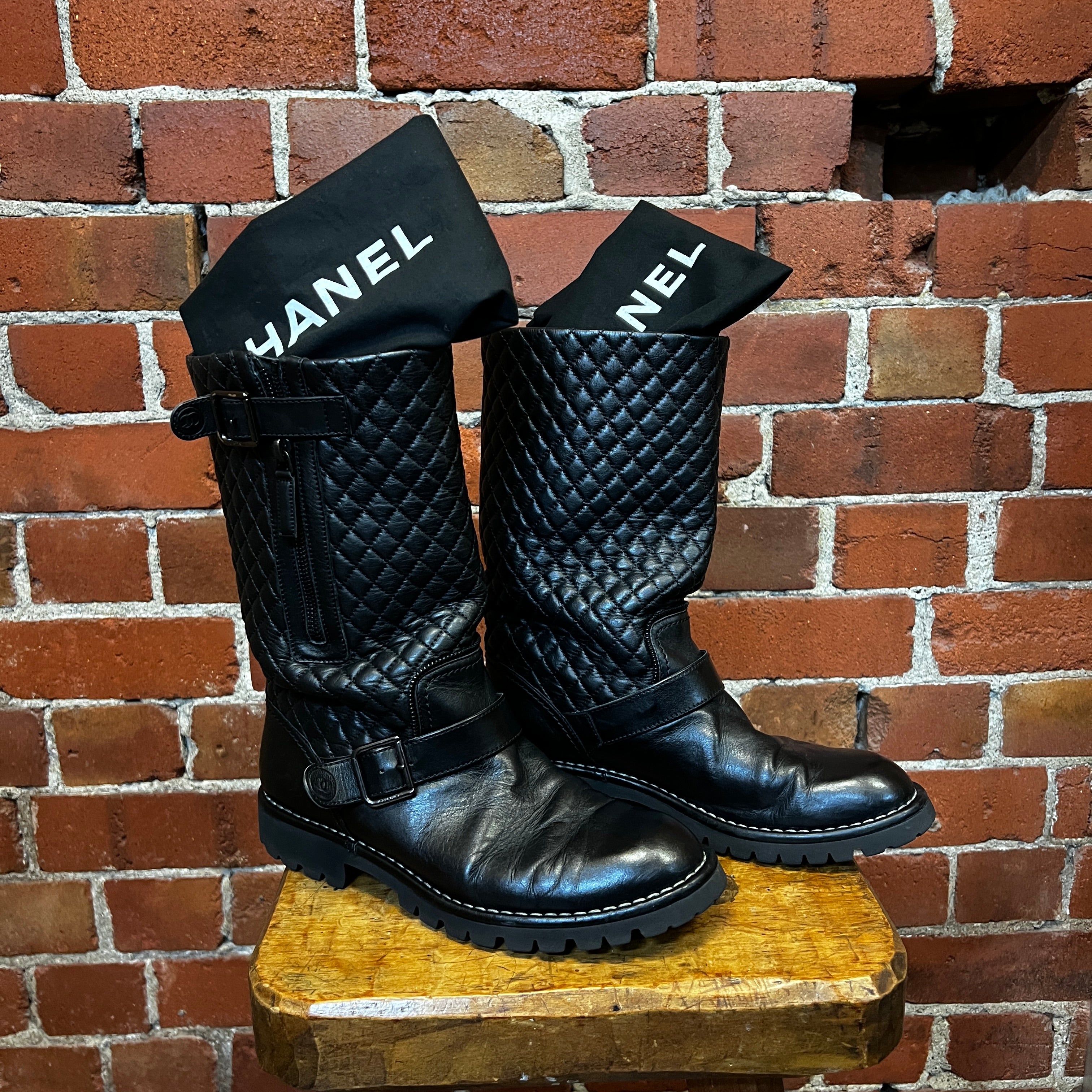 Wellington boots Chanel Black size 38 EU in Rubber  31433026