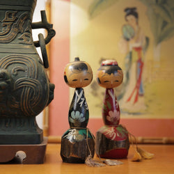 vintage japanese kokeshi dolls
