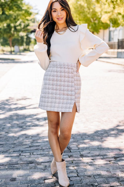 Sweater Outfitting: How to Style Your Favorite Skirts with