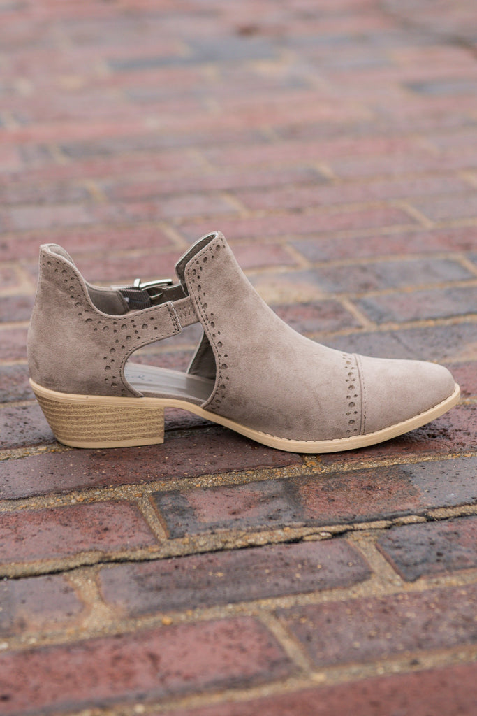 Ahead Of The Game Booties, Taupe – The Mint Julep Boutique