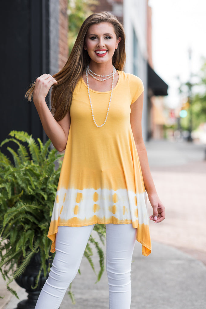 Daylight Dreams Tunic, Buttercup – The Mint Julep Boutique