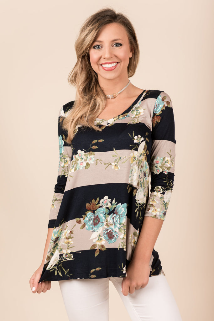 Just You And Me Top, Navy-Taupe – The Mint Julep Boutique
