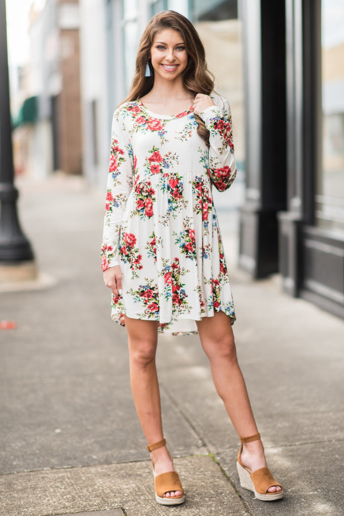 Flirty Romance Dress, Off White – The Mint Julep Boutique