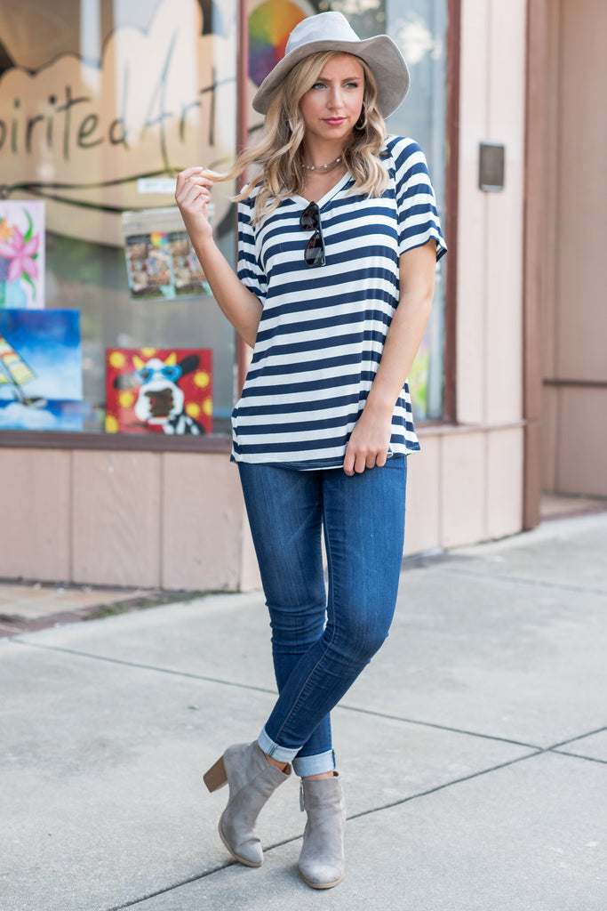 What A Surprise Top, Navy-White – The Mint Julep Boutique