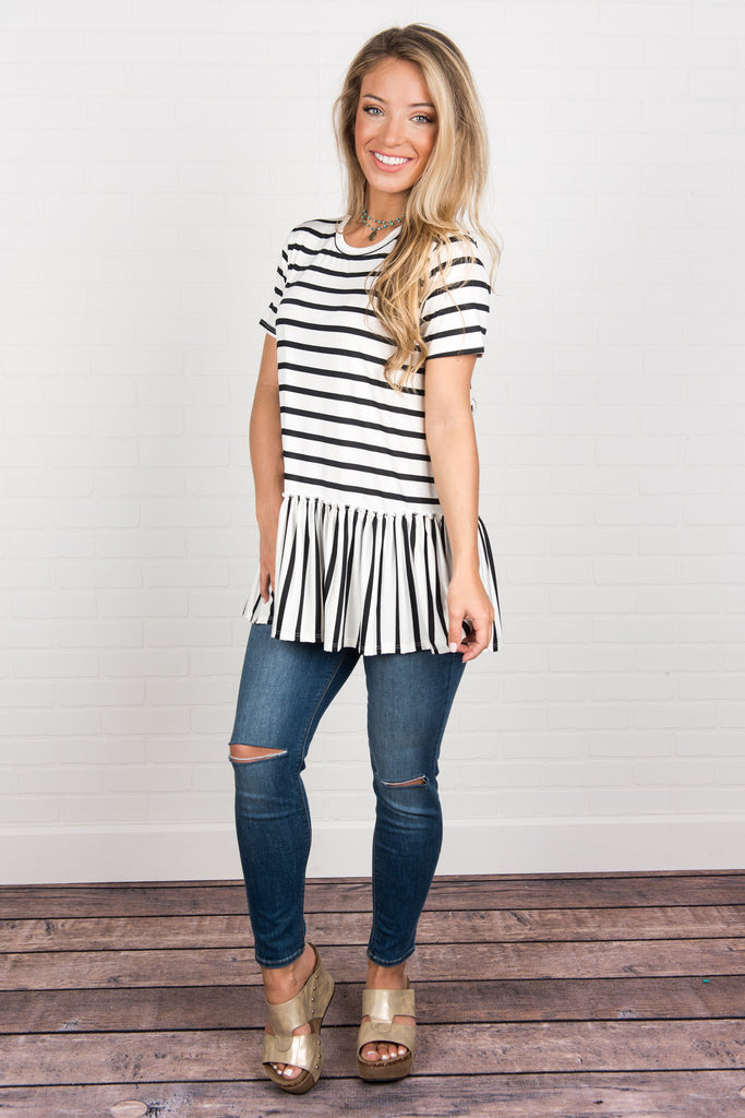 Learn To Love Top, Ivory-Black – The Mint Julep Boutique