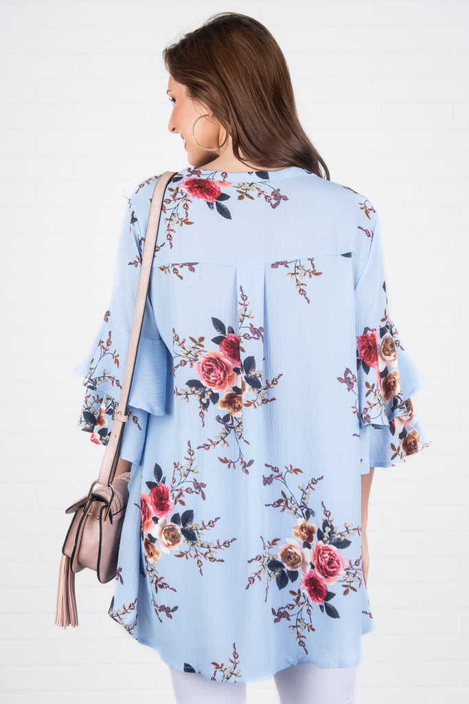 Keep Being You Top, Powder Blue – The Mint Julep Boutique