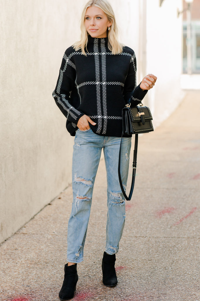 Chic Black Plaid Sweater - Trendy Boutique – Shop The Mint