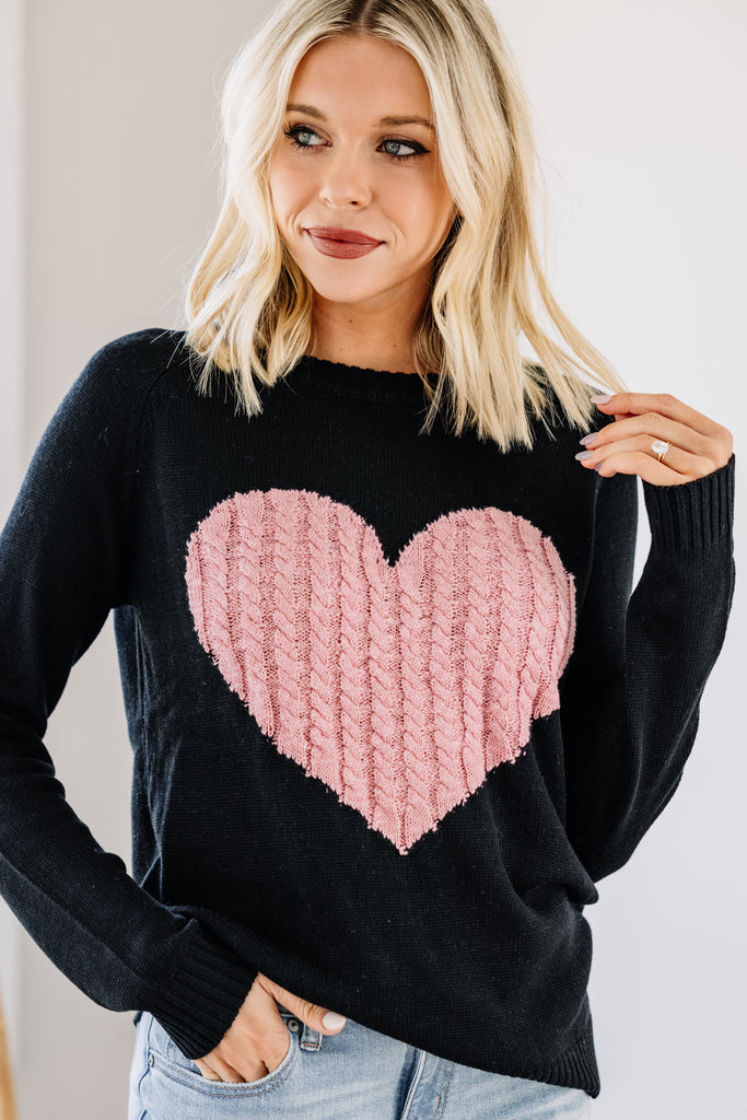 Heart sweater. Свитер сердце h. Свитер черный с розовым сердцем. Свитер зеленый с сердечками розовыми. Forever 21 Red Heart Sweater.