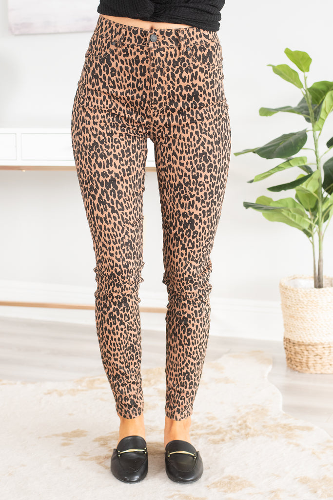 Feisty Sassy Brown Leopard Skinny Jeans $44 – Shop The Mint