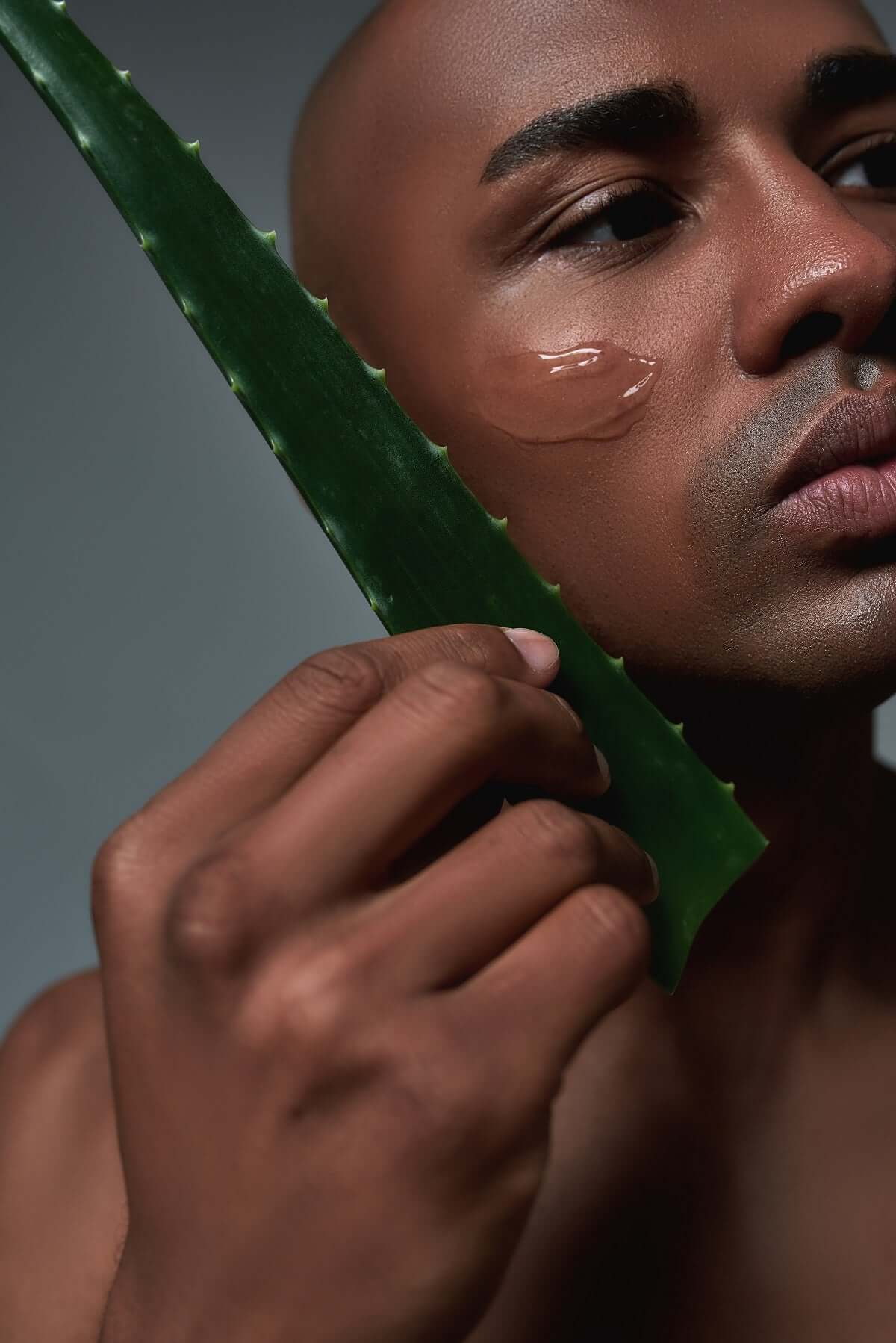 man using aloe vera gel onesociety 