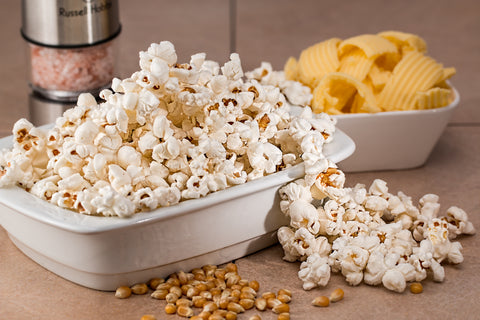 How to Turn Popcorn Into 3 Irresistible Snacks for Your Christmas Party 2