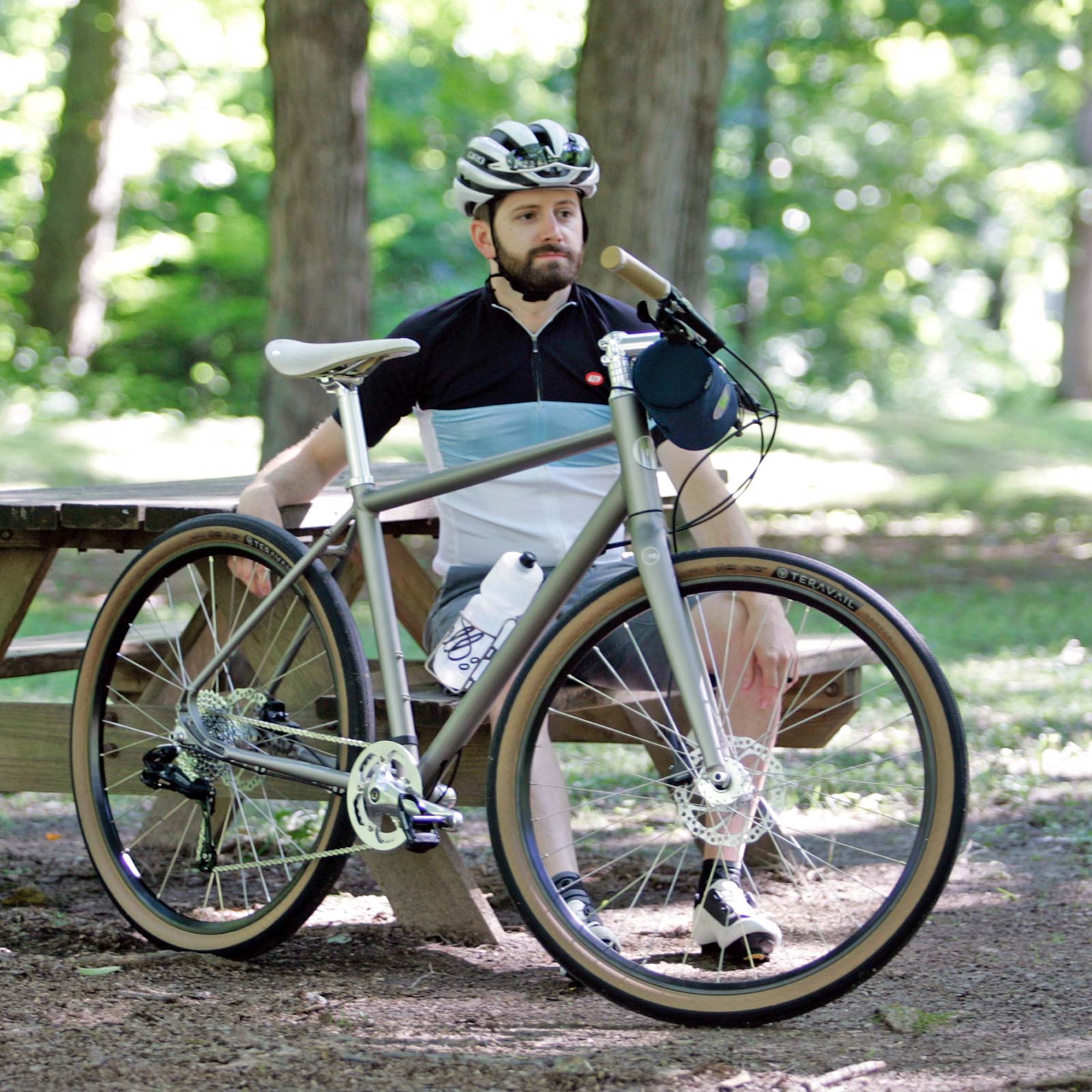 gravel adventure bike