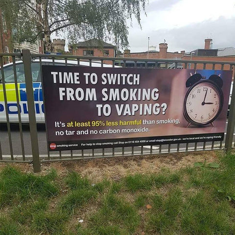 שלט ממרד בריאות בריטי שממליץ לעבור מעישון לאידוי