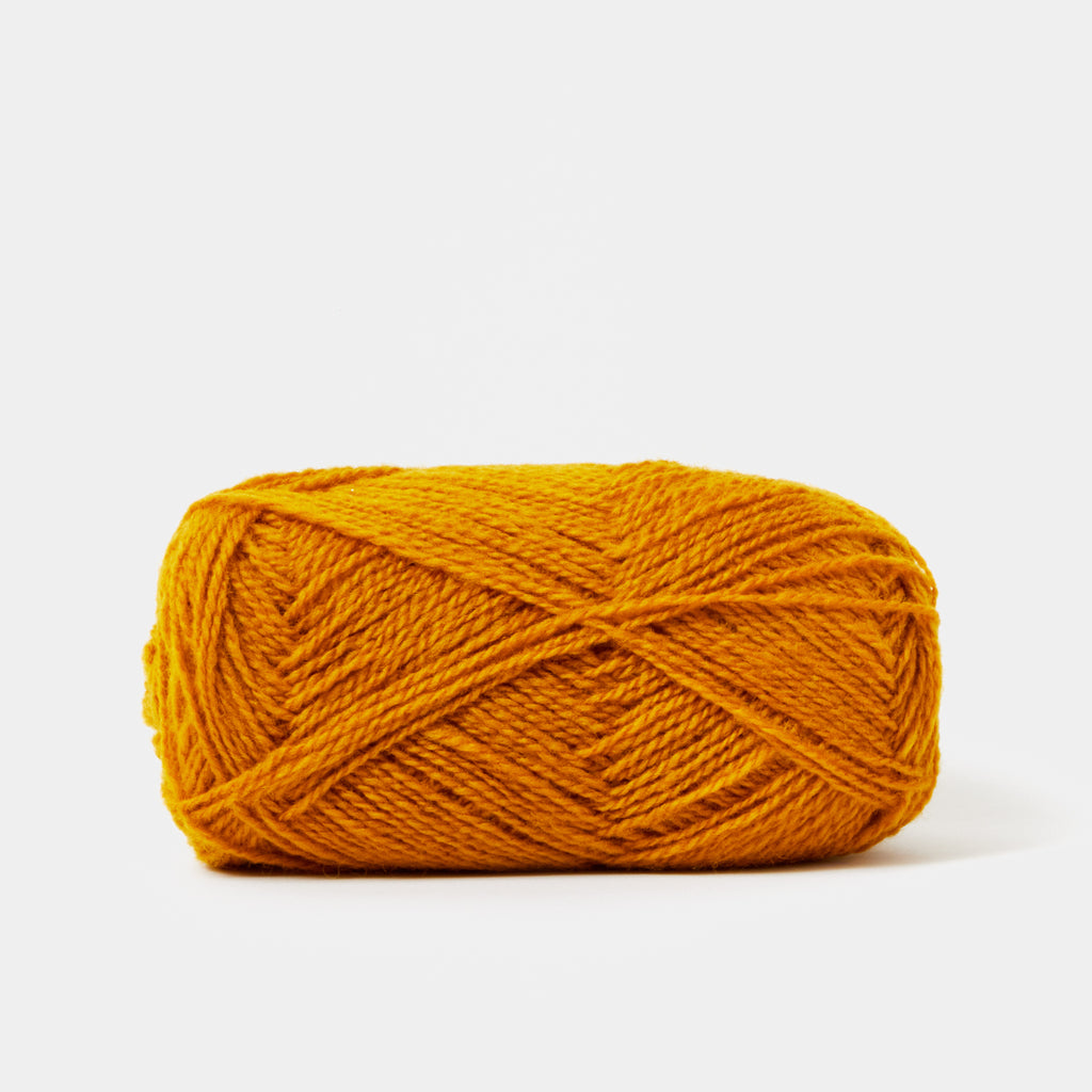 Pelana 932 - Dark Orange — Wall of Yarn