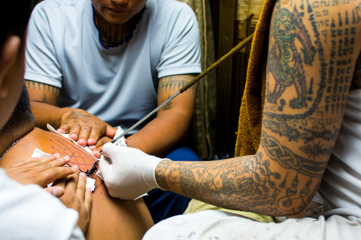 Getting-a-Sak-Yant-Tattoo-in-Bangkok-1