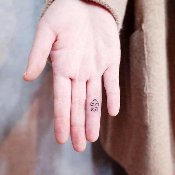 Hand Tattoo7
