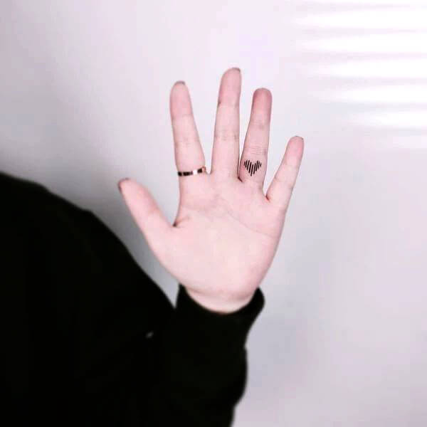 Hand Tattoo4