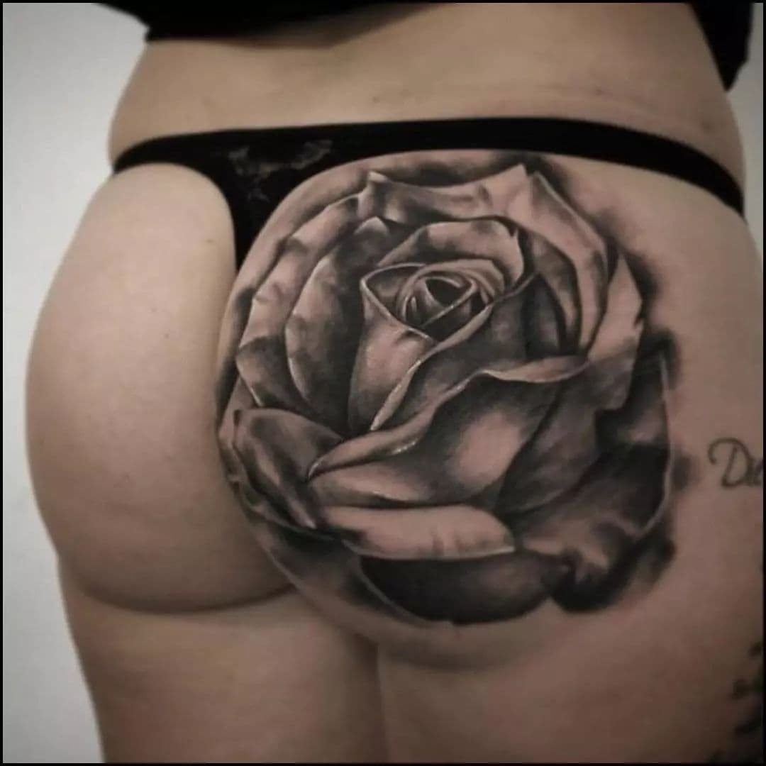 hip tattoos