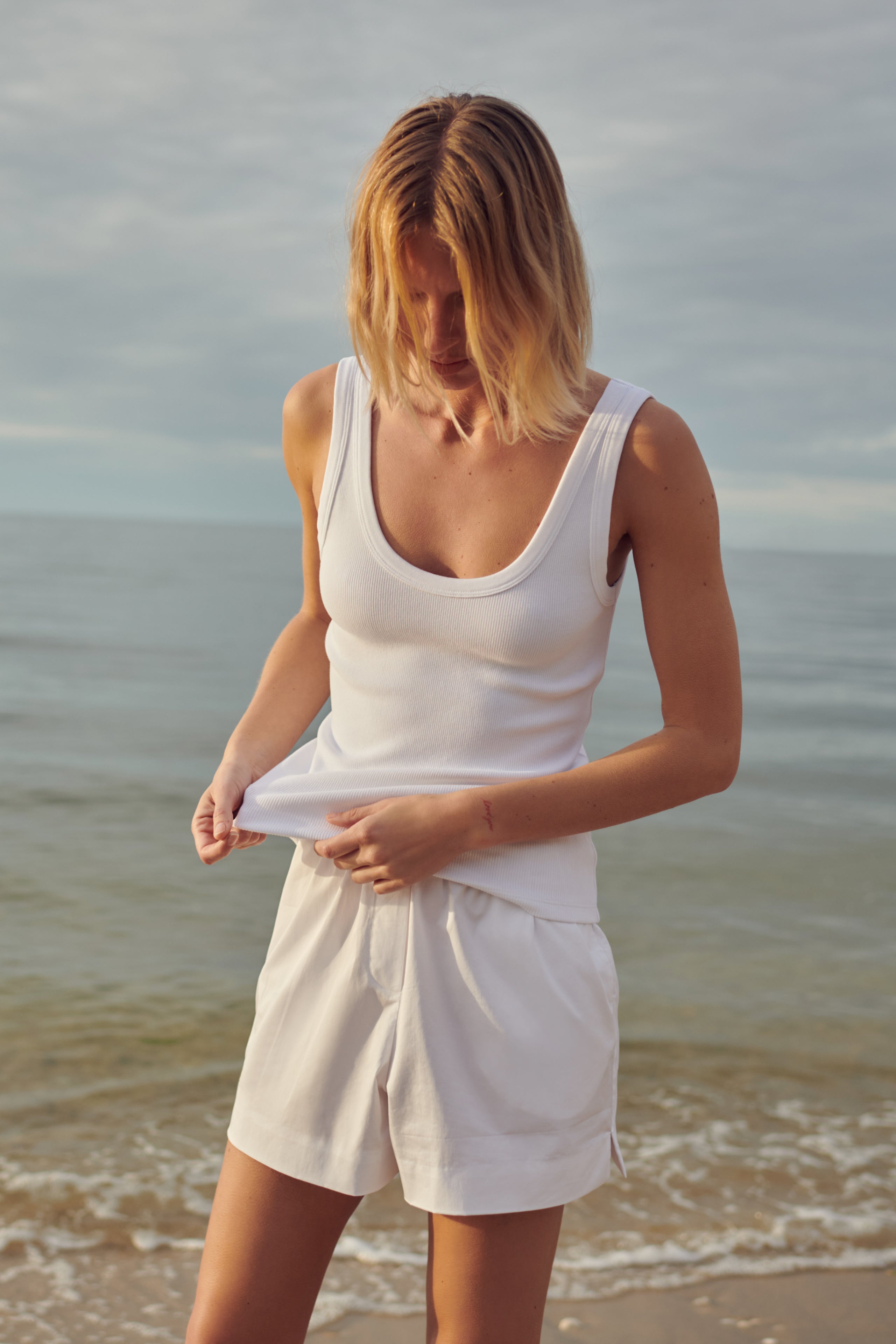 The Scoop It Up Tank in White