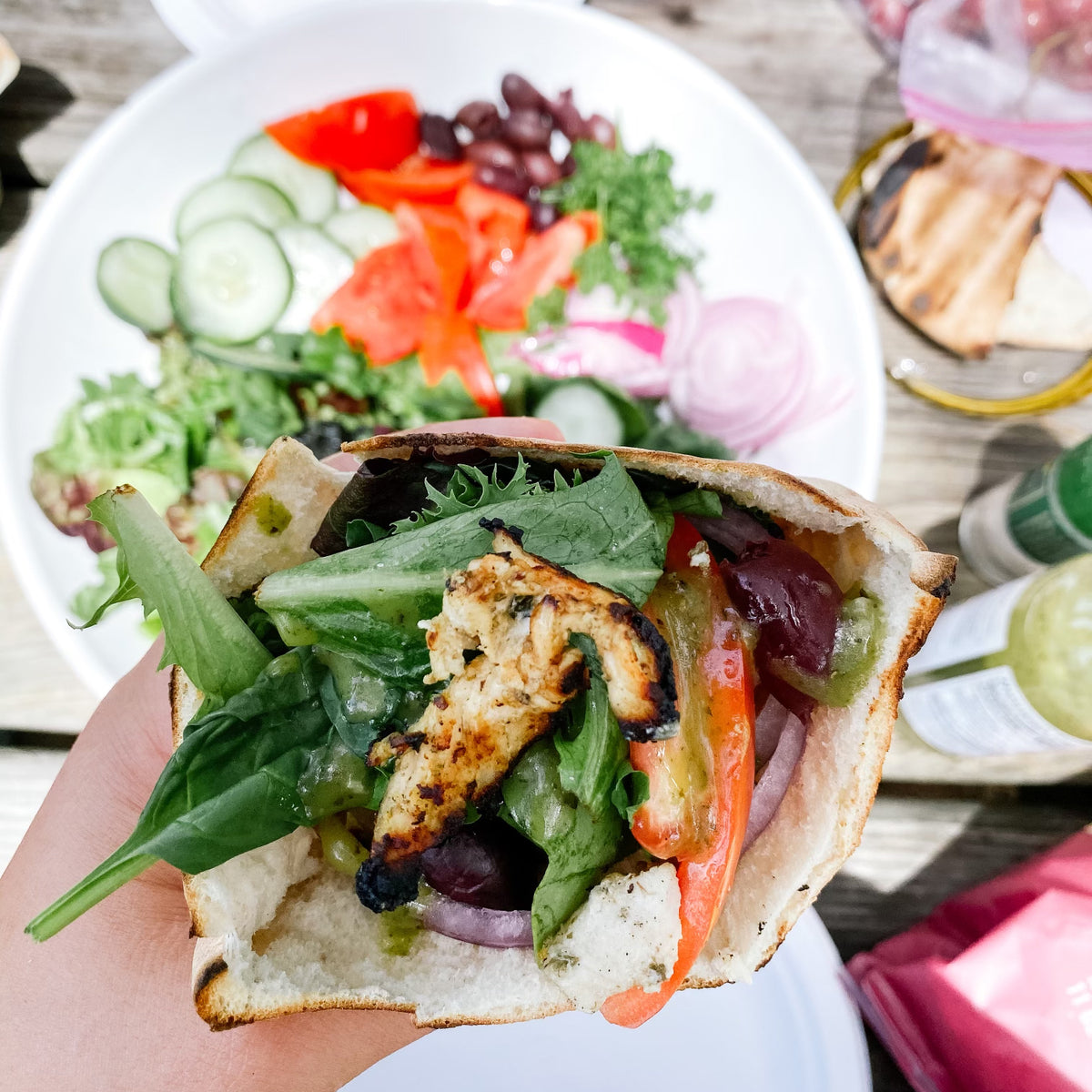 LOADED GARLIC-LEMON CHICKEN PITAS - thatswhatsheeats